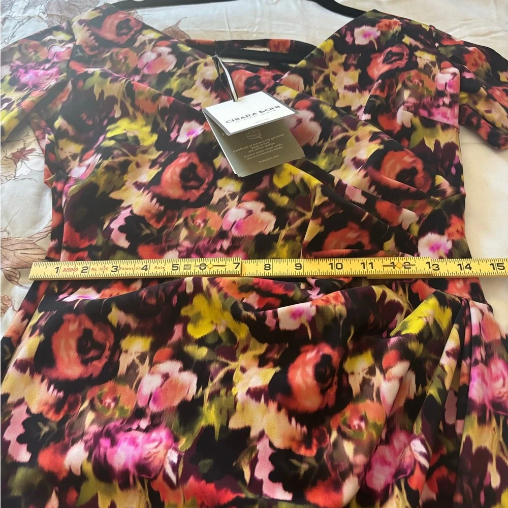 Chiara Boni Charisse cocktail dress. Size 10. NWT. ‘Artist Garden’ floral print. - Picture 9 of 11